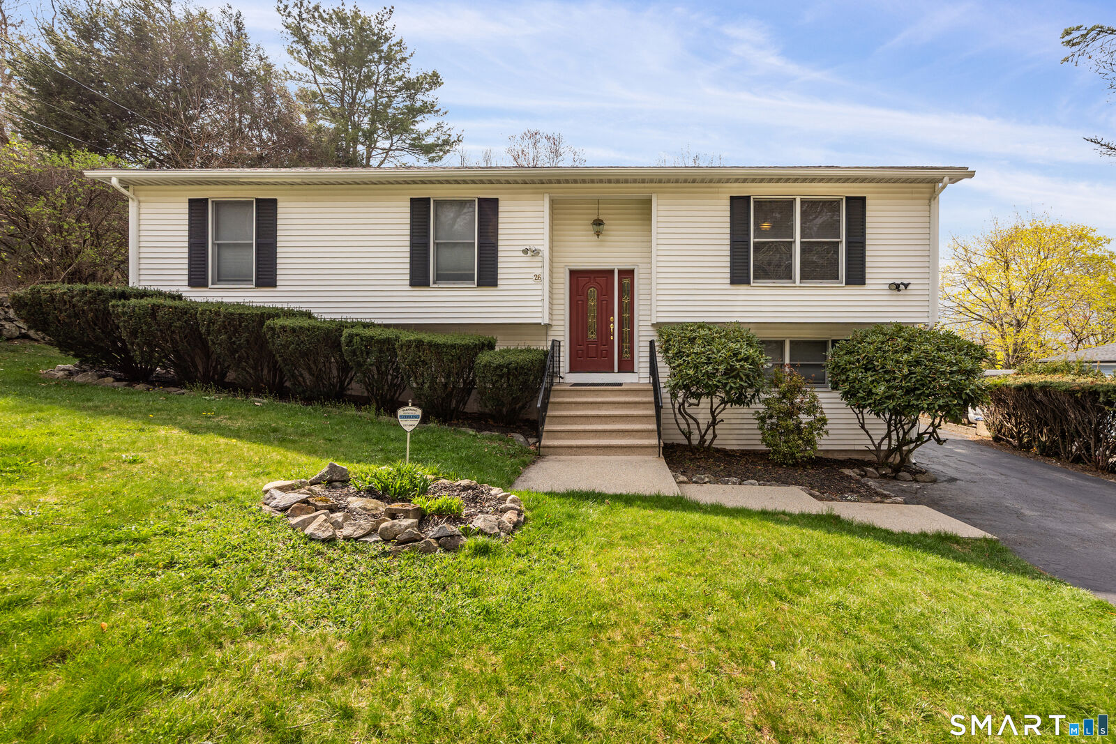 Property Photo:  26 Cushman Street  CT 06704 