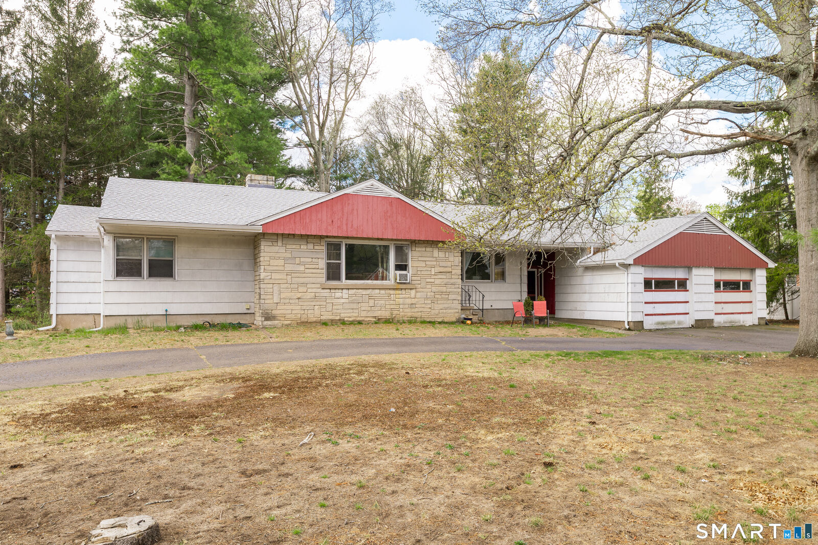Property Photo:  122 Maple Avenue  CT 06473 