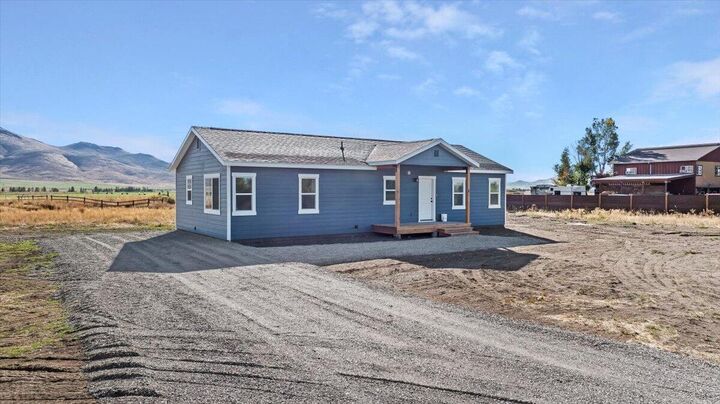Property Photo:  8 Punkin Center Rd  ID 83313 