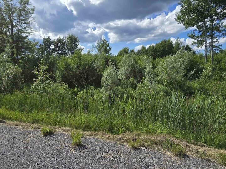 Property Photo: 5305 Piperville Road ON K0A 1K0