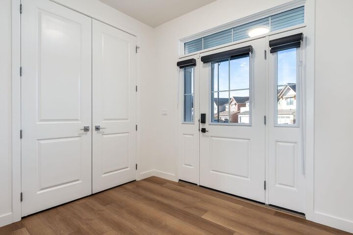 Property Photo:  194 Baneberry Way SW  AB T4B 5M2 