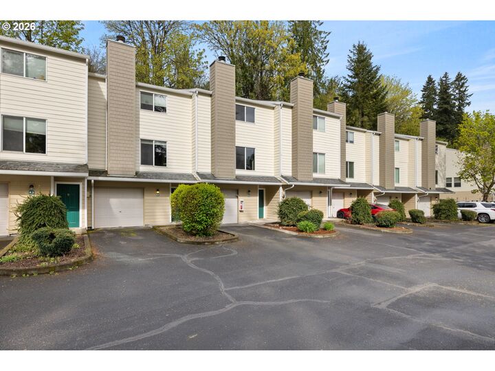 Property Photo: 13216 NE Salmon Creek Ave K5 WA 98686