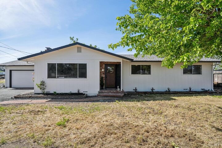 Property Photo:  2295 Francisco Avenue 1  CA 95403 