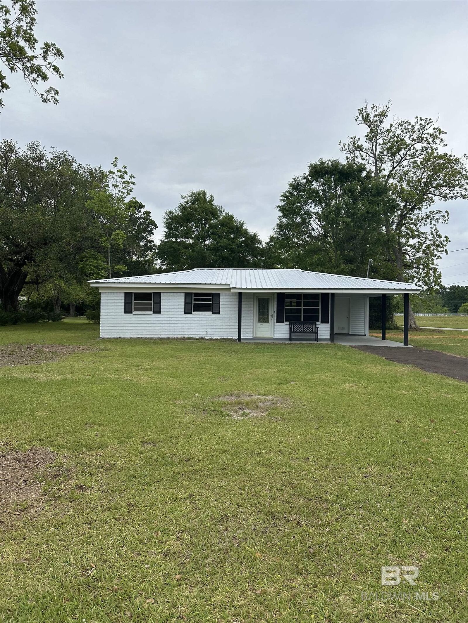 Property Photo:  45580 County Road 112  AL 36507-0000 