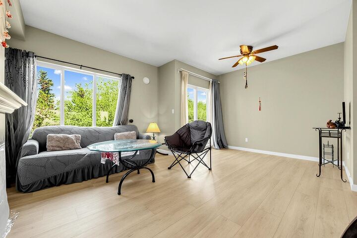 Property Photo: 15133 29A Avenue 15 BC V4P 3G4