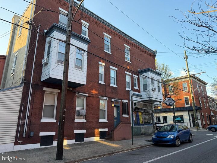 Property Photo:  2441 Brown Street 00 2R  PA 19130 