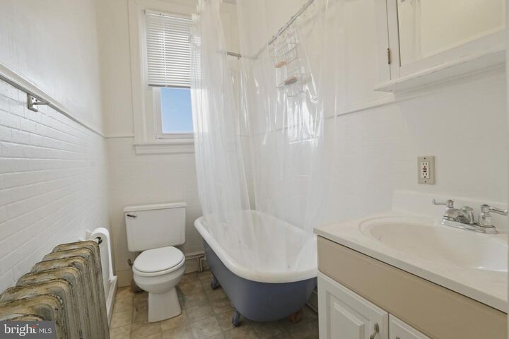 Property Photo:  2441 Brown Street 00 2R  PA 19130 