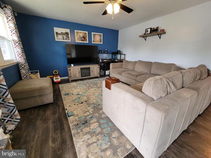 Property Photo:  1090 Notley Court  MD 21122 