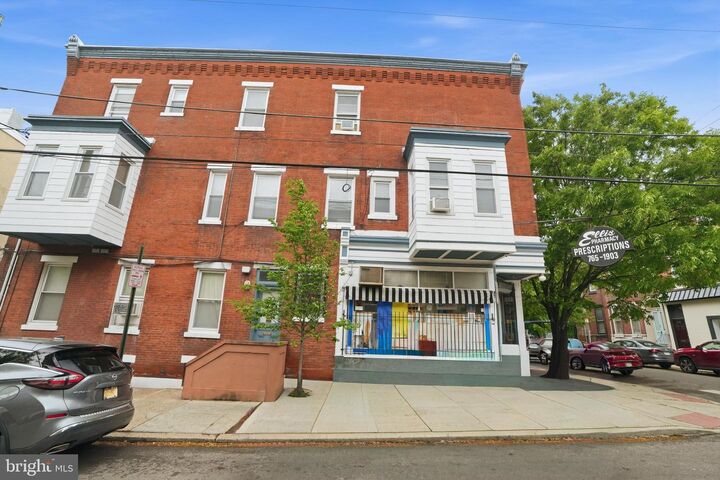 Property Photo: 2441 Brown Street 00 2F PA 19130