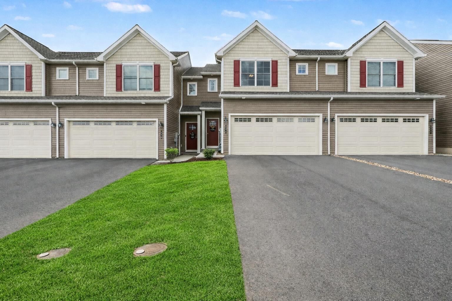 Property Photo:  104 Magnolia Drive  PA 17057 