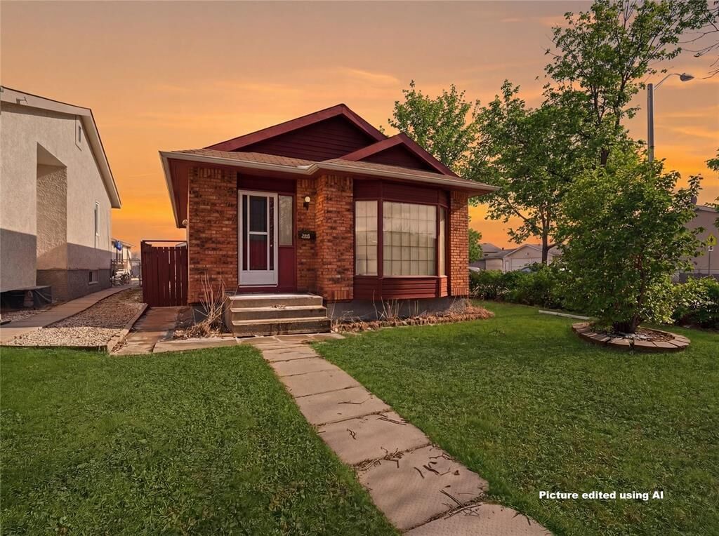 Property Photo: 436 Novavista Drive MB R2N 3V9