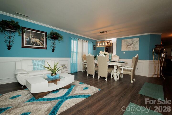 Property Photo:  6135 Blue Ash Lane  NC 28215 