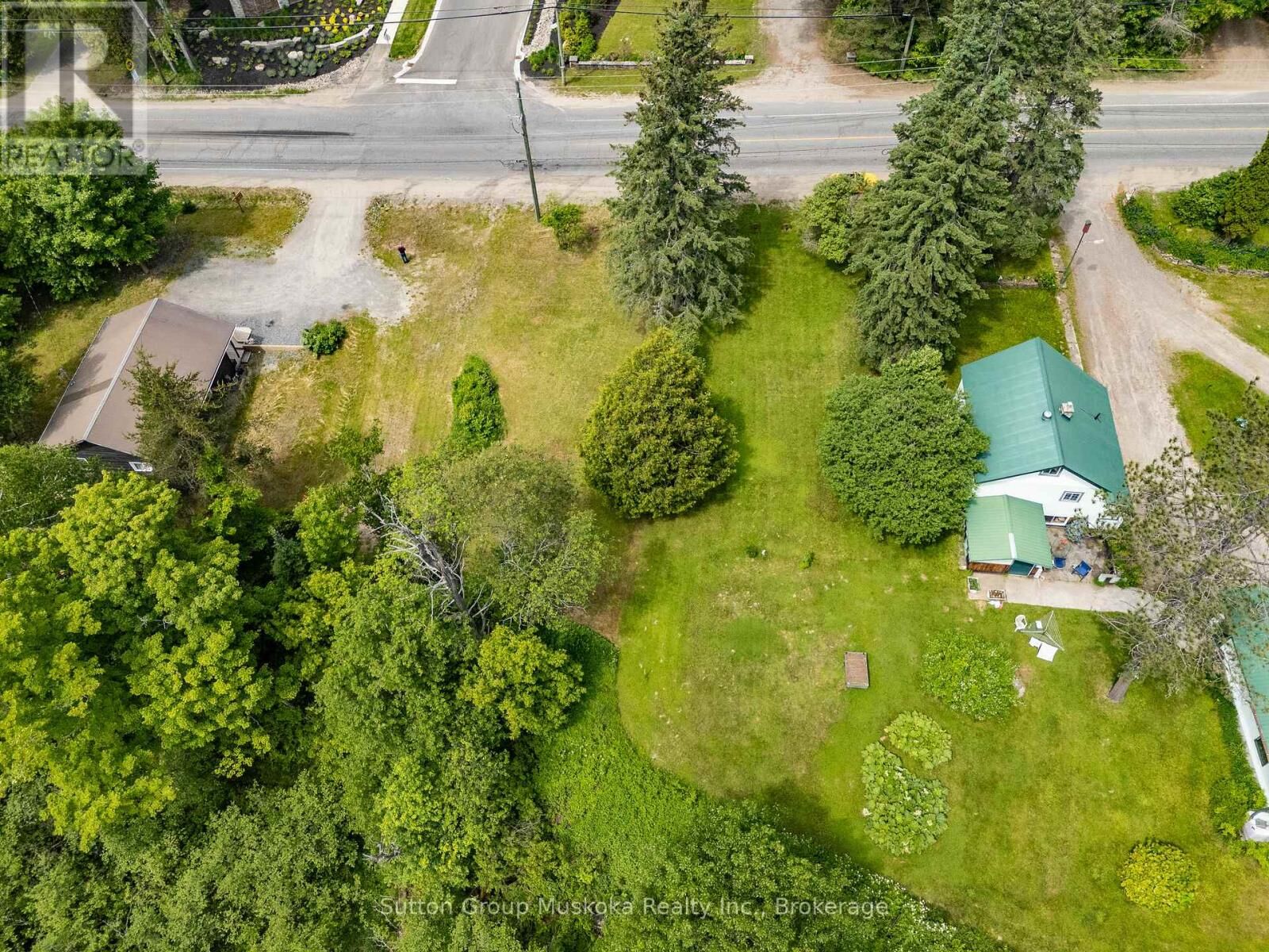 Property Photo:  641 Muskoka Rd 3 Road North  ON P1H 1C9 