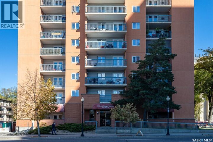 Property Photo:  305 405 5th Avenue N  SK S7K 6Z3 