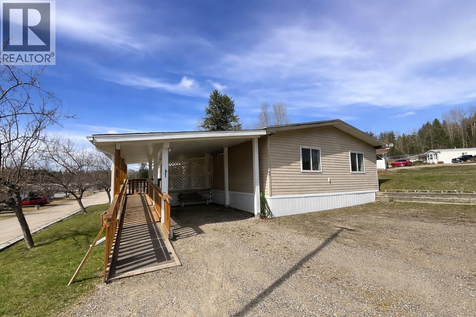 Property Photo: 370 Westland Road 21 BC V2J 6A7
