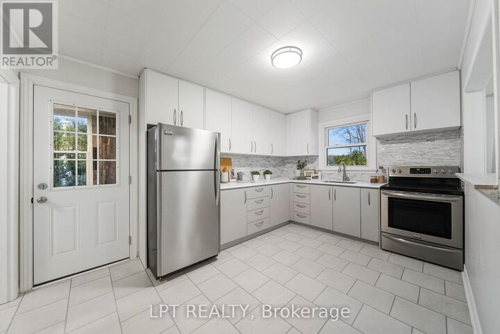 Property Photo: 1307B Thorah Concession Rd 9 Road ON L0K 1B0