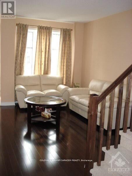 Property Photo:  92 Selhurst Avenue  ON K2G 7C9 