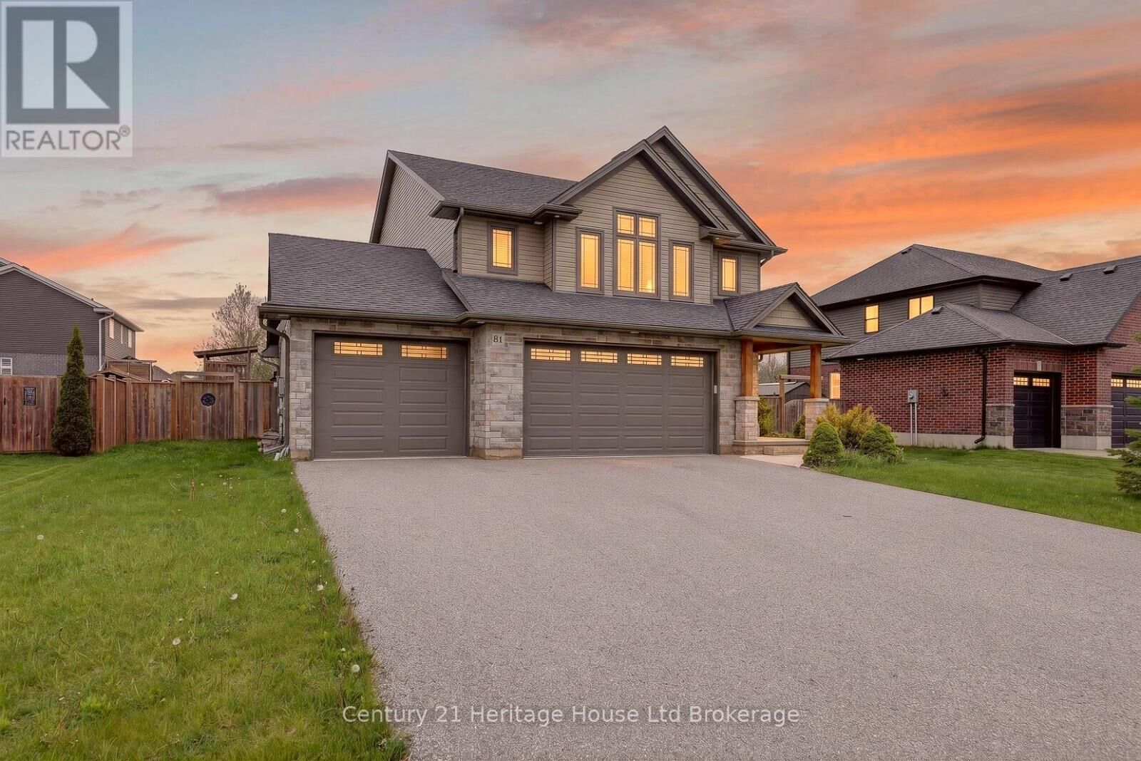 Property Photo:  81 Graydon Drive  ON N0J 1N0 