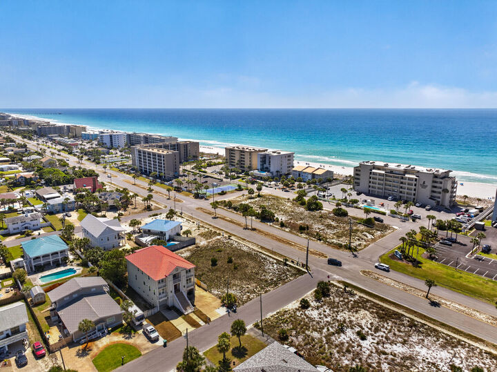 Property Photo:  738 Starfish Avenue  FL 32548 