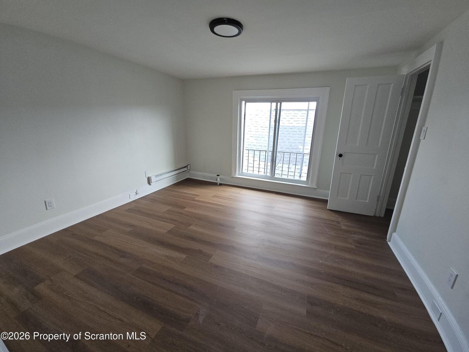 Property Photo:  1226 Vine Street 3  PA 18510 