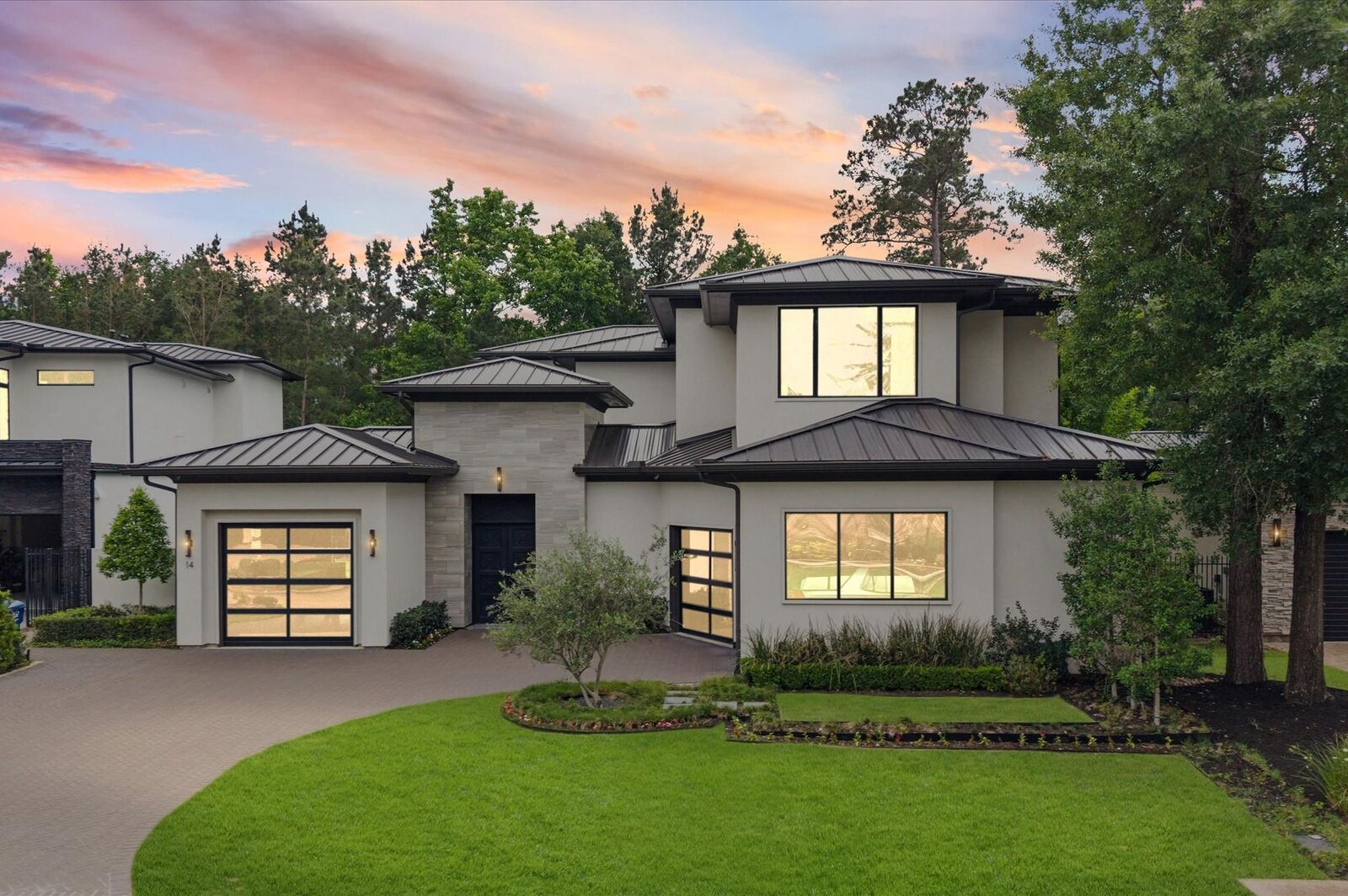 Property Photo:  14 Kingscote Way  TX 77382 