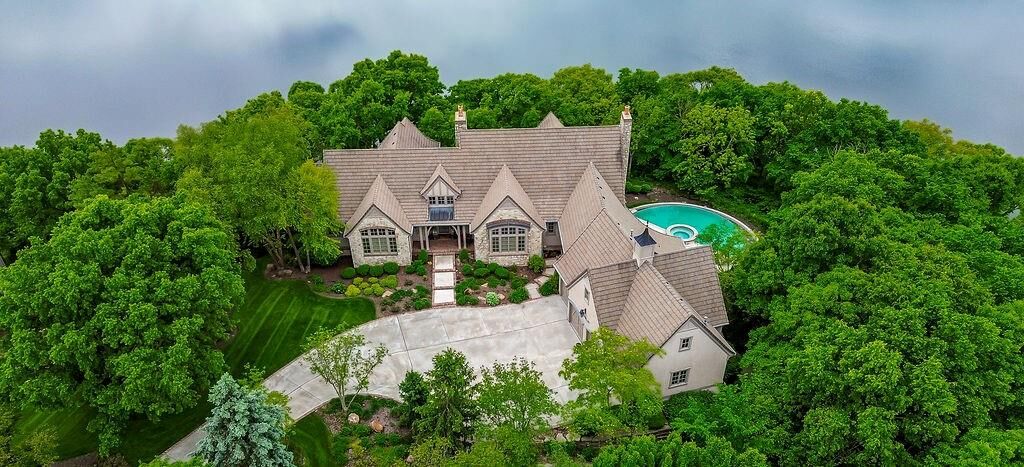 Property Photo:  10462 S Oakcrest Lane  KS 66061 