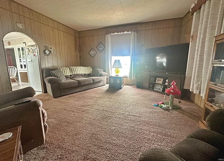Property Photo: 1018 W 1st Street IN 47512