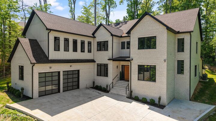 Property Photo:  1135 Oak Chase Blvd  TN 37772 