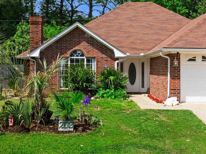 Property Photo:  209 Cheyenne Run  TX 75650 