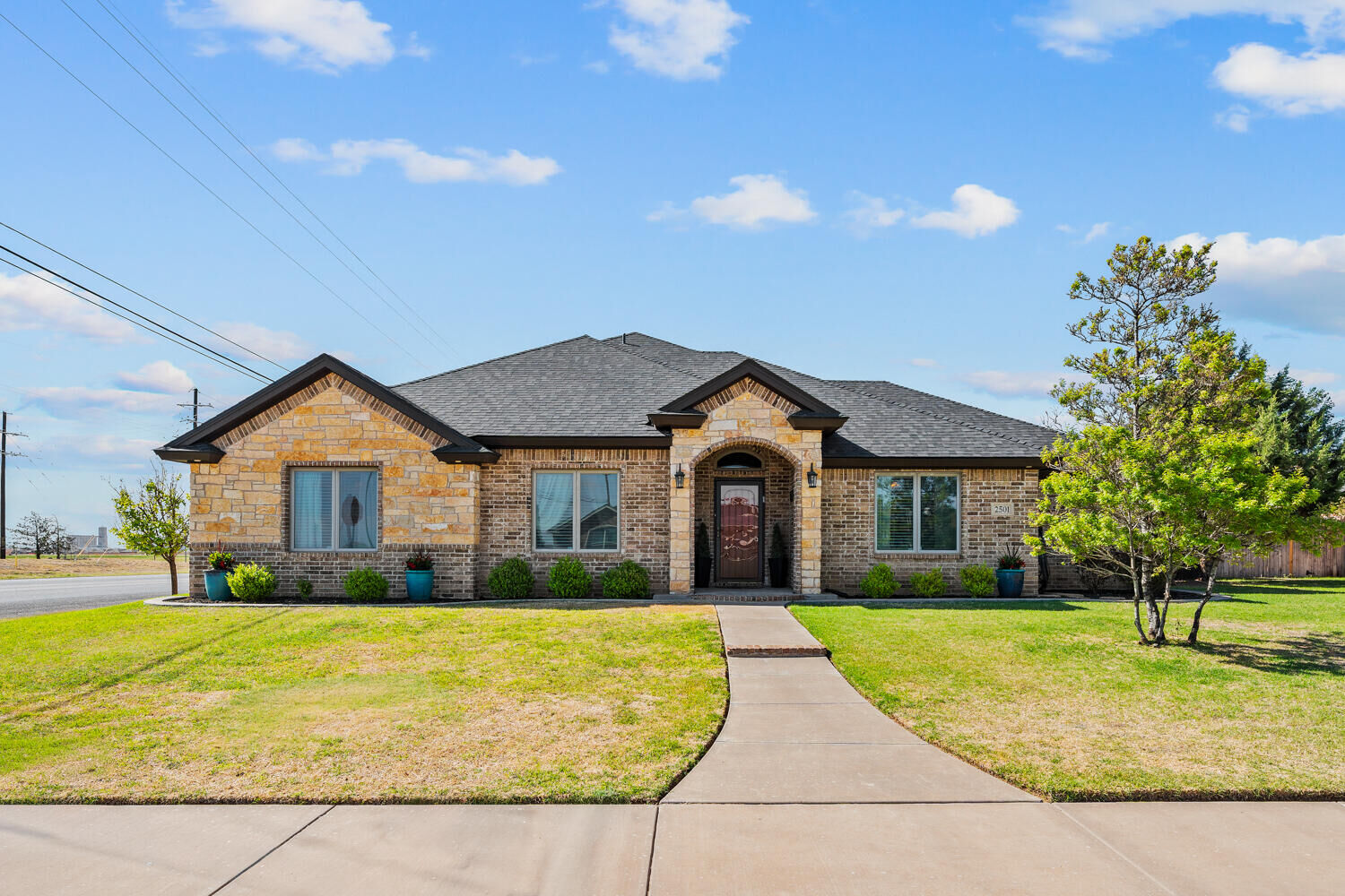 Property Photo:  2501 Loyola Street  TX 79415 