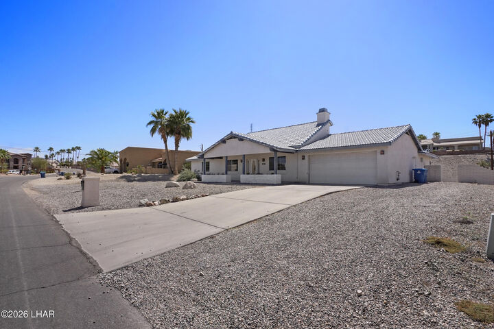 Property Photo: 2042 Donner Bay AZ 86406