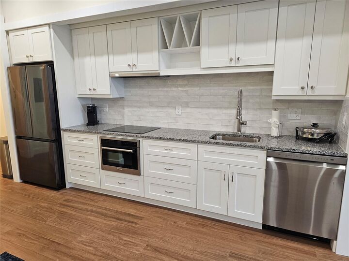 Property Photo:  51 Mac Ewen Drive 14  FL 34229 