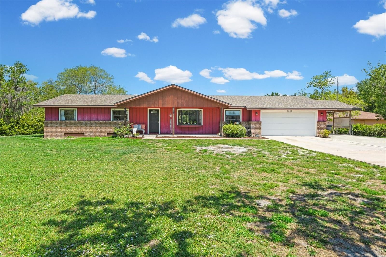 Property Photo:  7605 Richardson Road  FL 34240 