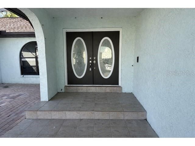 Property Photo:  710 Eagle Lane  FL 33572 