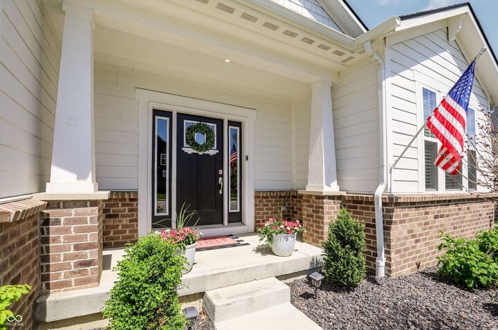 Property Photo:  702 Whispering Oaks Drive  IN 46032 