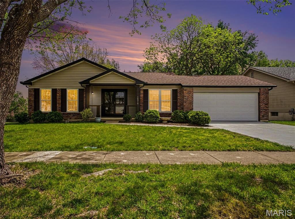 Property Photo:  16516 Birch Forest Drive  MO 63011 