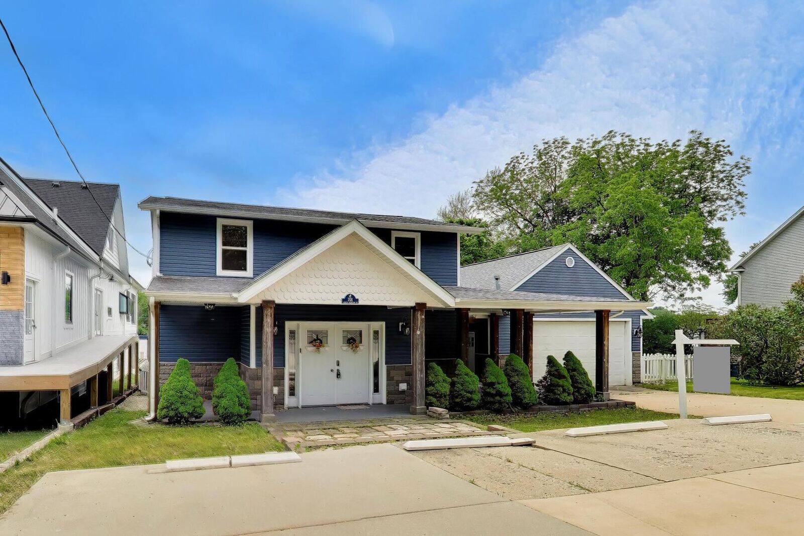 Property Photo: 701 N Harrison Street IL 60102