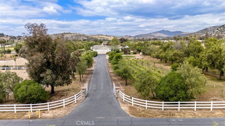Property Photo:  820 Santa Fe Highlands Dr  CA 92065 