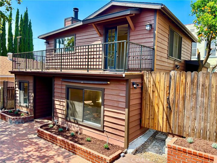 Property Photo:  2717 Mary Street  CA 91214 