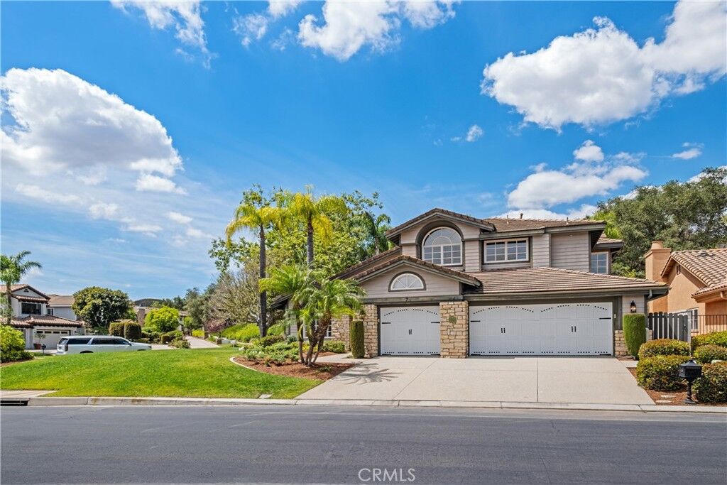 Property Photo:  7 Skylark  CA 92679 