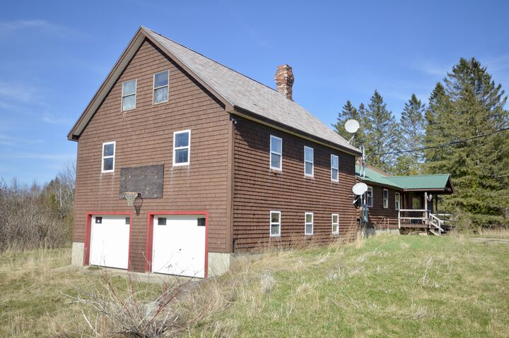 Property Photo:  118 North Road  ME 04932 