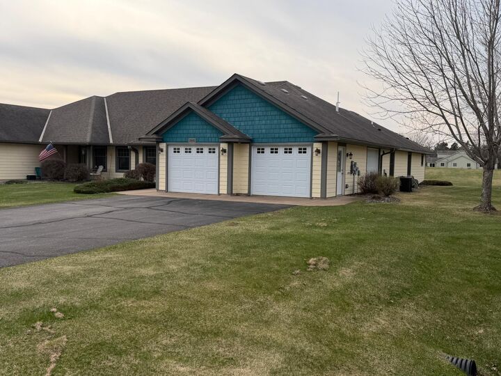 Property Photo:  2015 Highland Circle E  MN 55051 