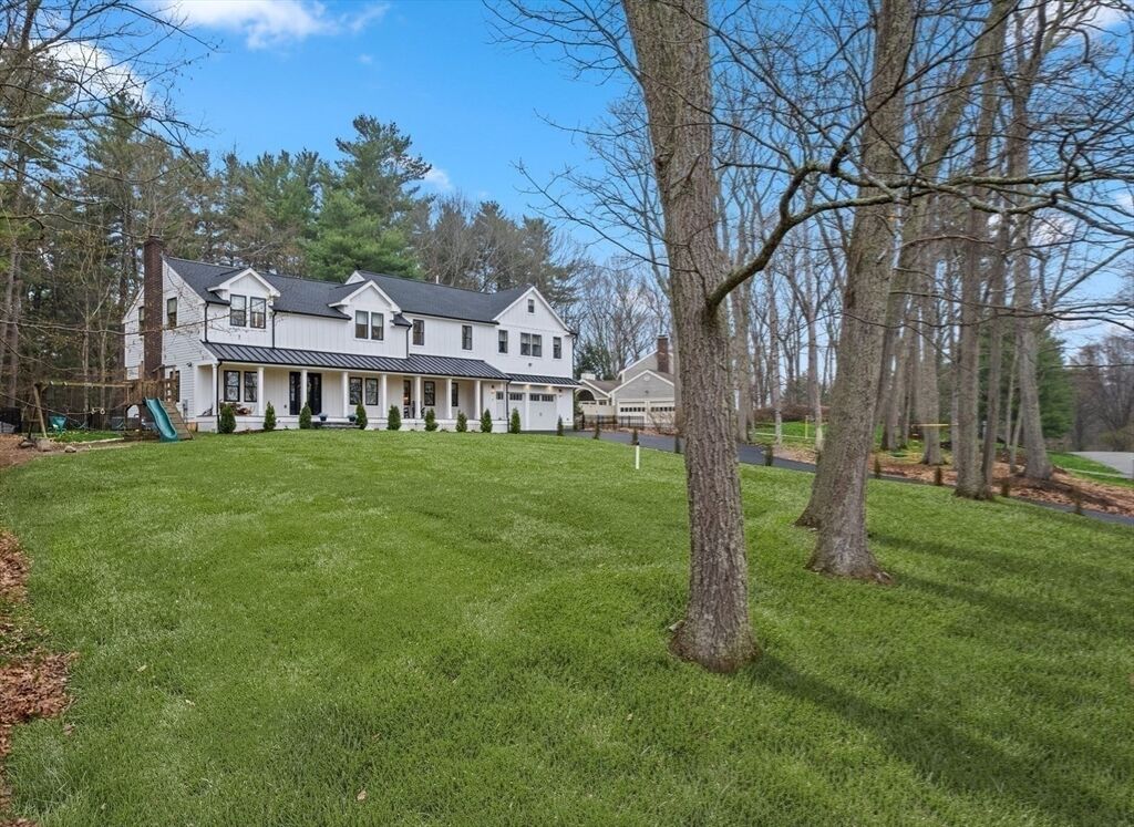 Property Photo:  7 Circle Drive  MA 02030 