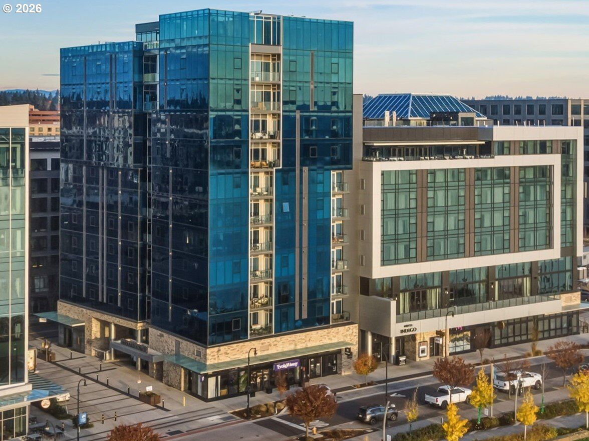 Property Photo:  590 Waterfront Way 901  WA 98660 