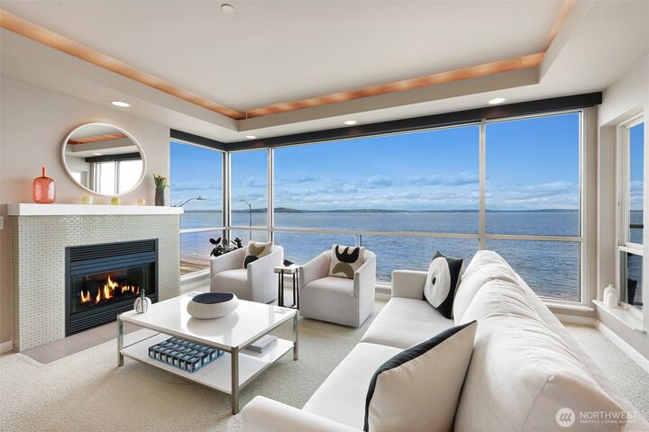 Property Photo:  1388  Alki Avenue SW 402  WA 98116 