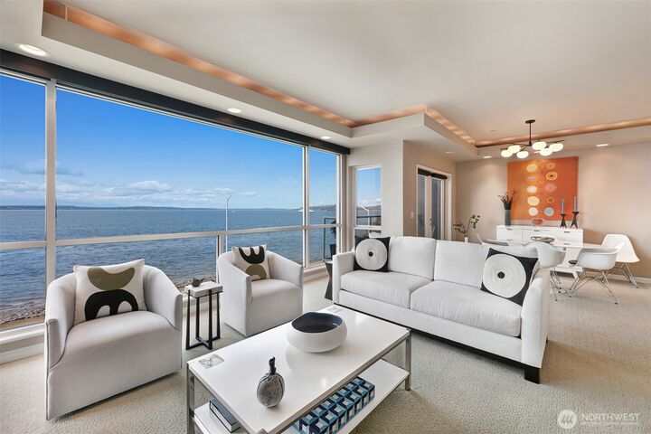 Property Photo:  1388  Alki Avenue SW 402  WA 98116 