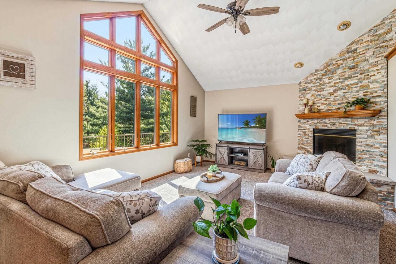 Property Photo:  E4564 E Sherwood Drive  WI 53588 