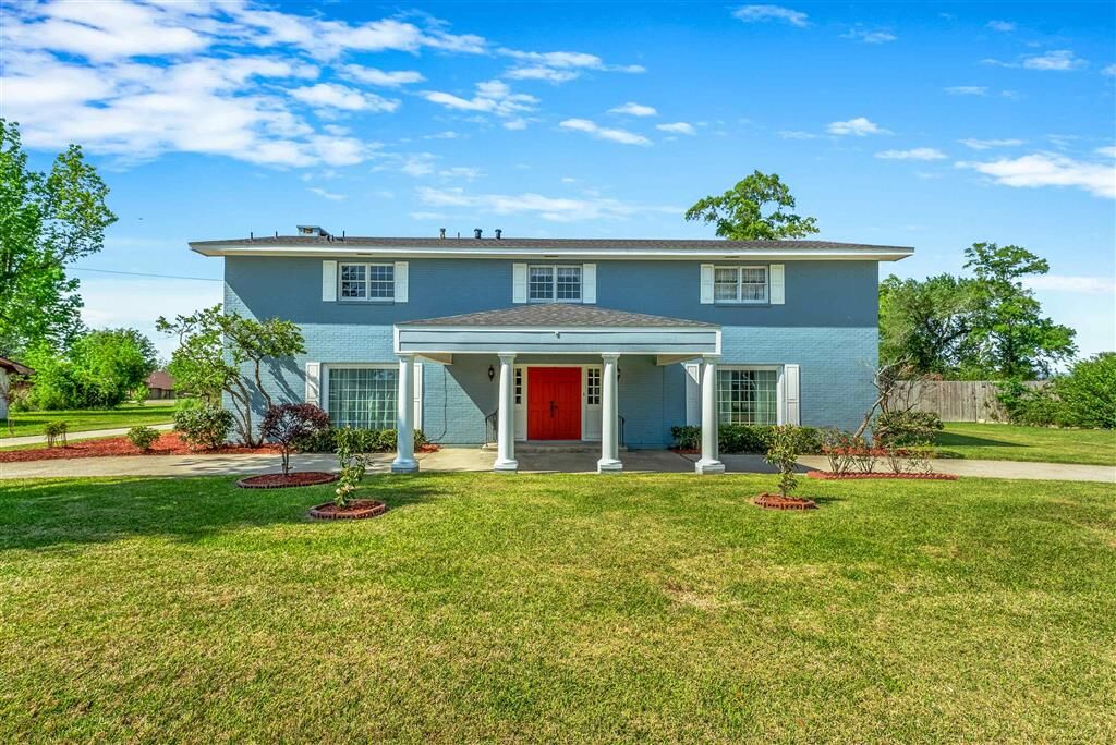 Property Photo: 920 Lilliput Lane LA 70663