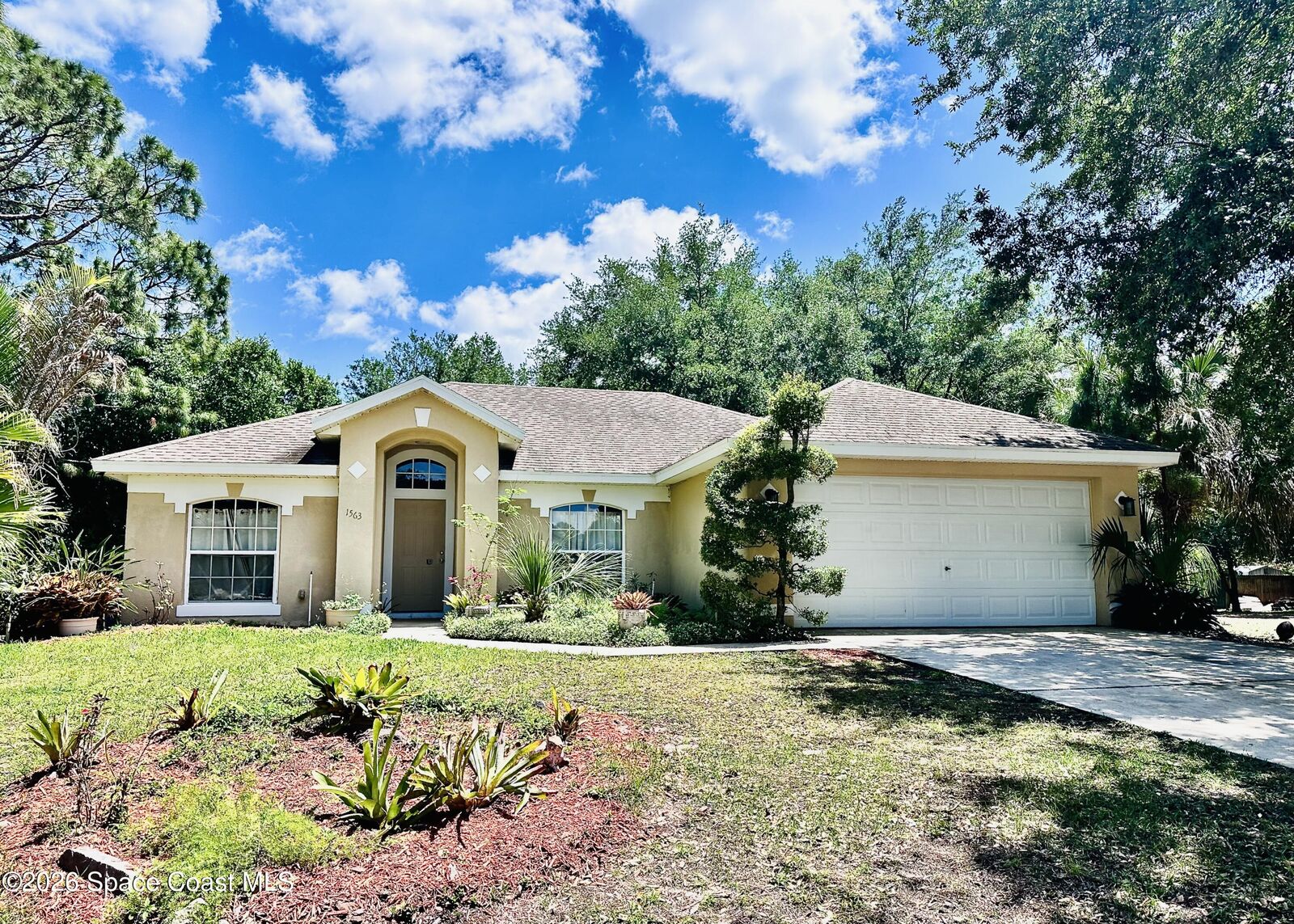 Property Photo: 1563 Hamilton Avenue SW FL 32908