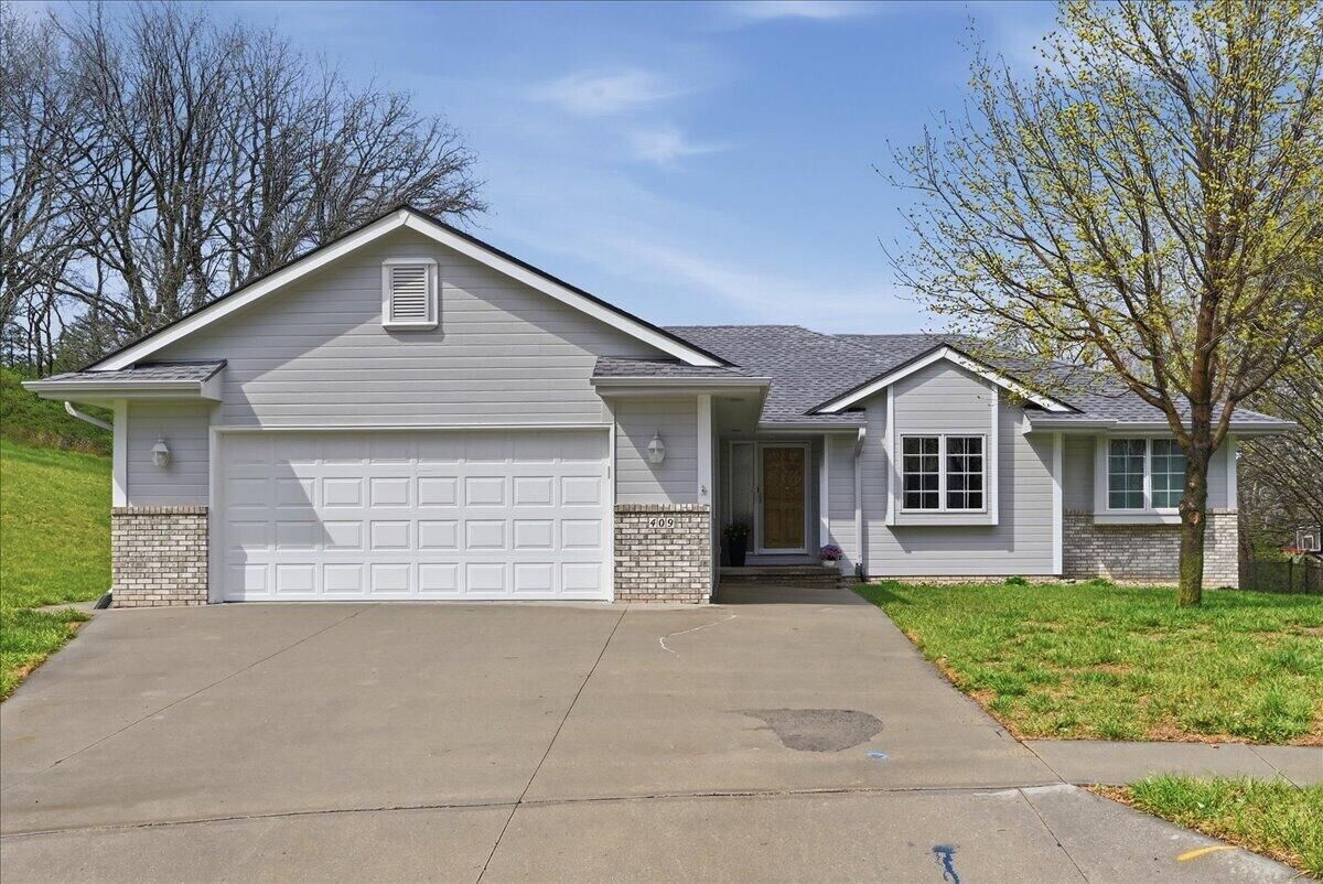 Property Photo:  409 Louise  Avenue  IA 51534 